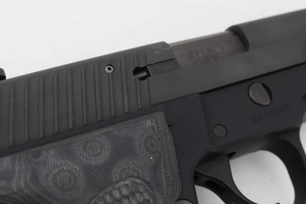 Sig Sauer P226 9mm! Tritium Sights! Wood grips! NO Reserve!-img-27