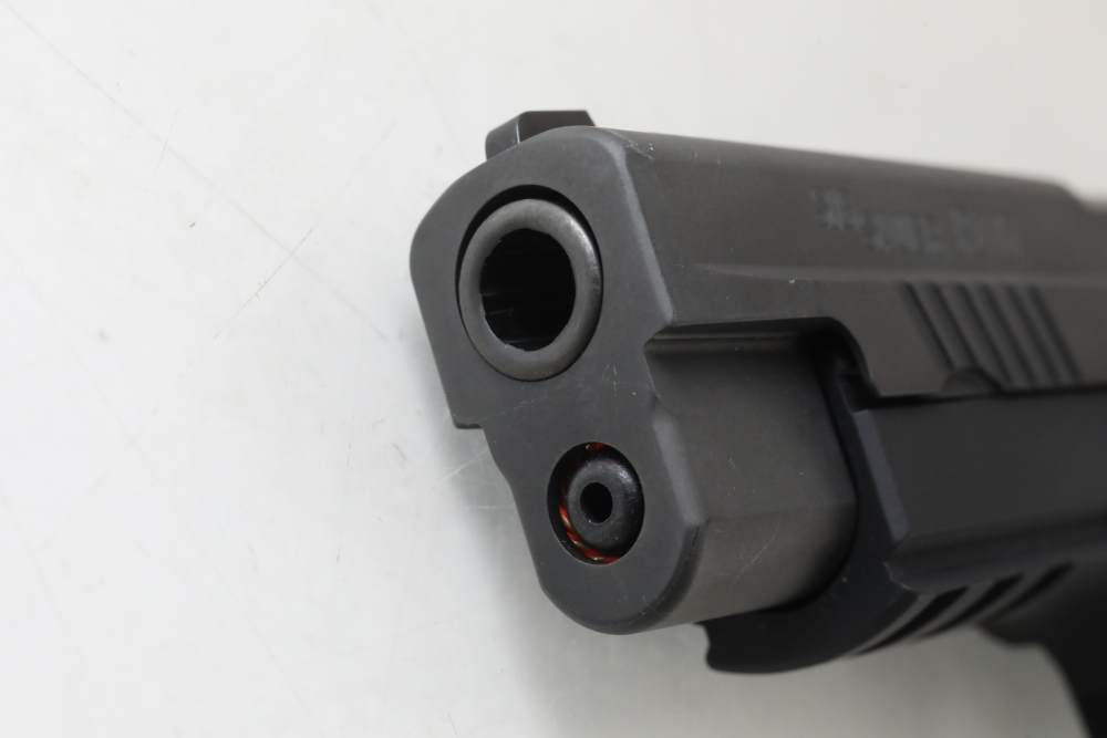 Sig Sauer P226 9mm! Tritium Sights! Wood grips! NO Reserve!-img-2