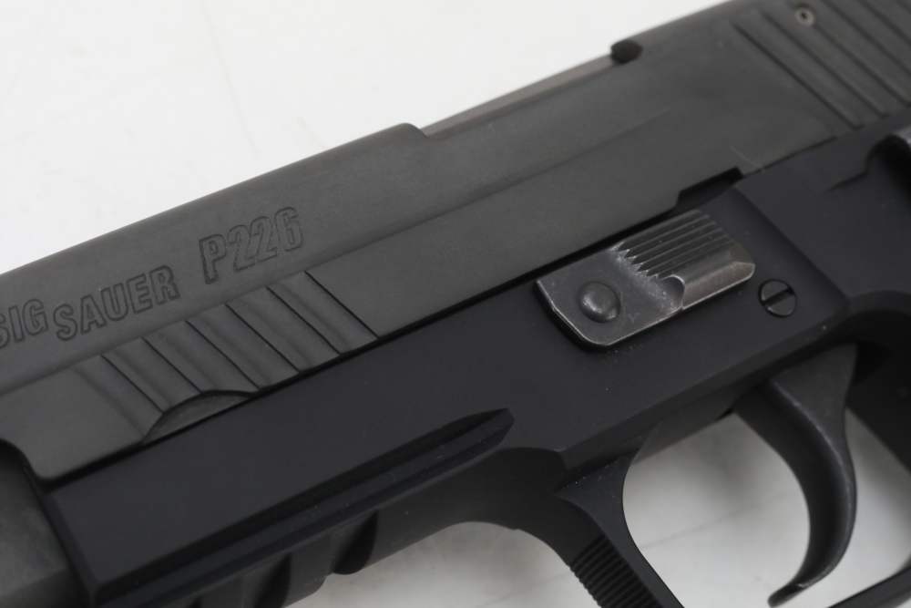 Sig Sauer P226 9mm! Tritium Sights! Wood grips! NO Reserve!-img-4