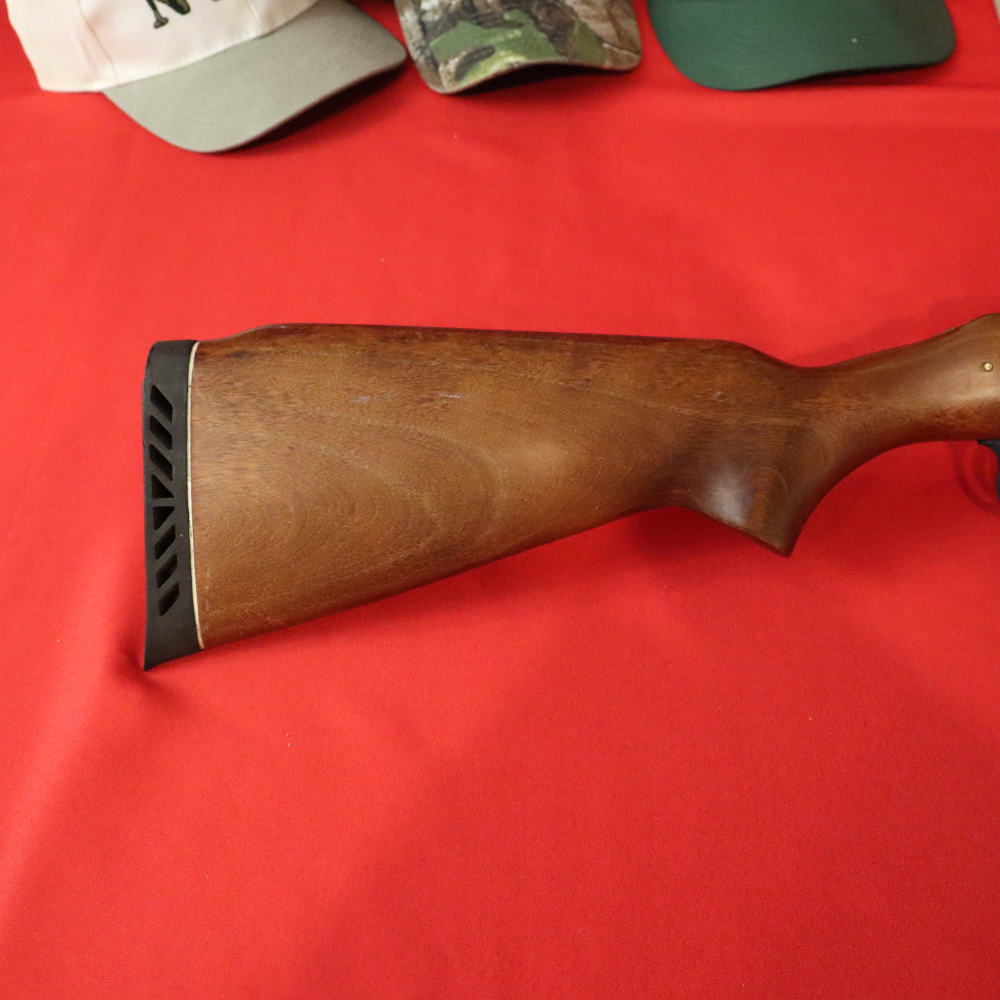 Mossberg 385 KB 20ga shotgun NEEDS a bolt or for a parts gun-img-1