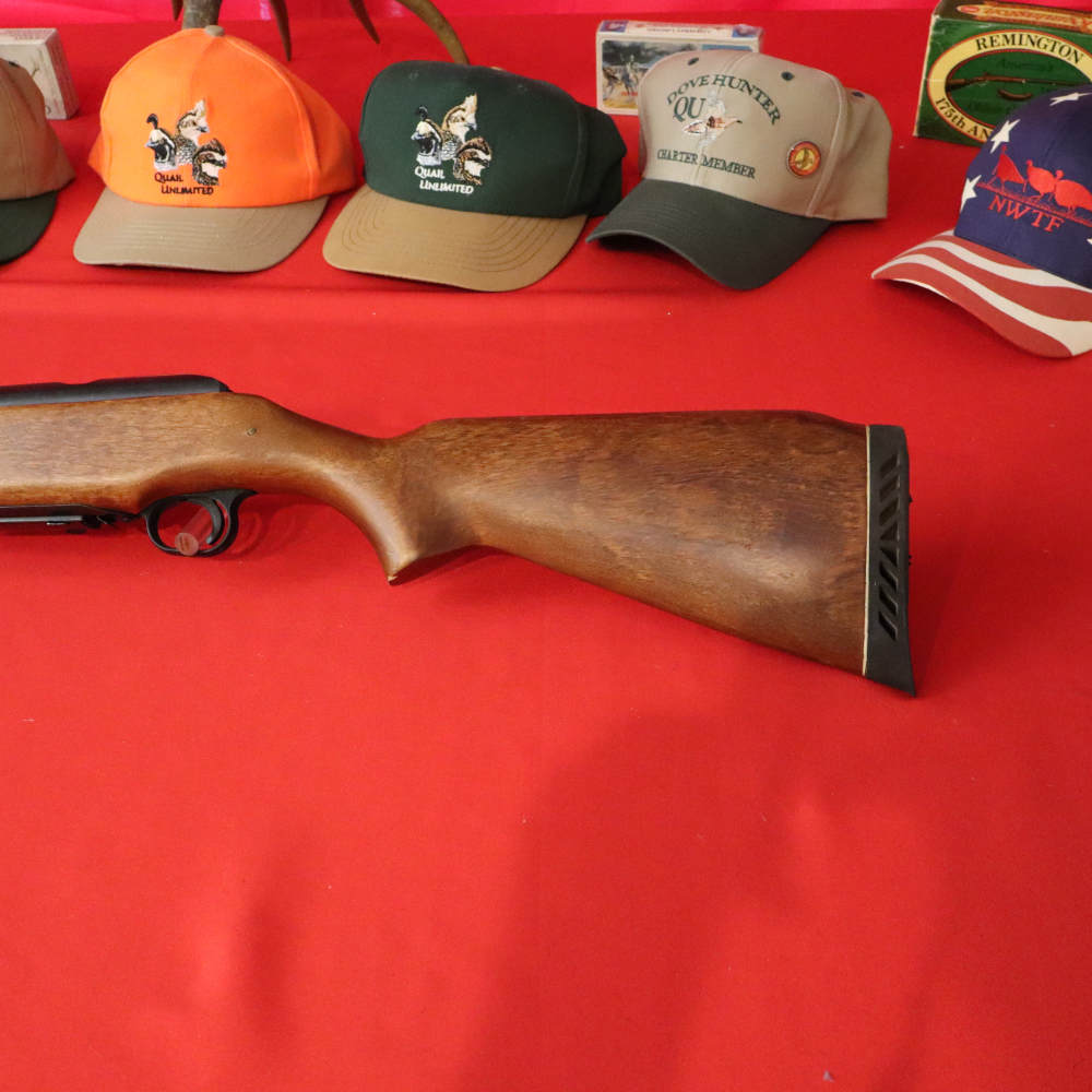 Mossberg 385 KB 20ga shotgun NEEDS a bolt or for a parts gun-img-5