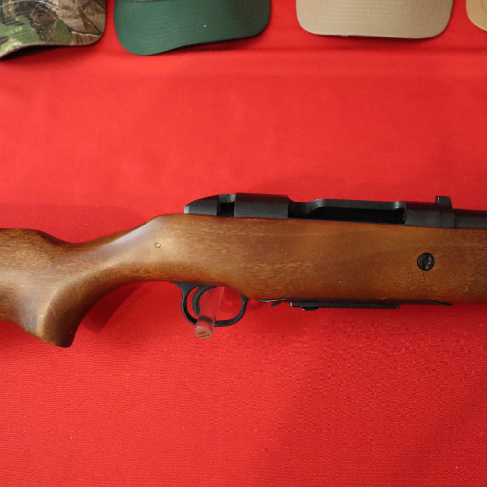Mossberg 385 KB 20ga shotgun NEEDS a bolt or for a parts gun-img-2