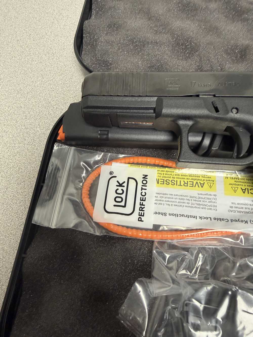 Glock 17 Gen5 w/Front Serrations, 9mm, 4.49”, Black Finish, 17 Rds-img-3