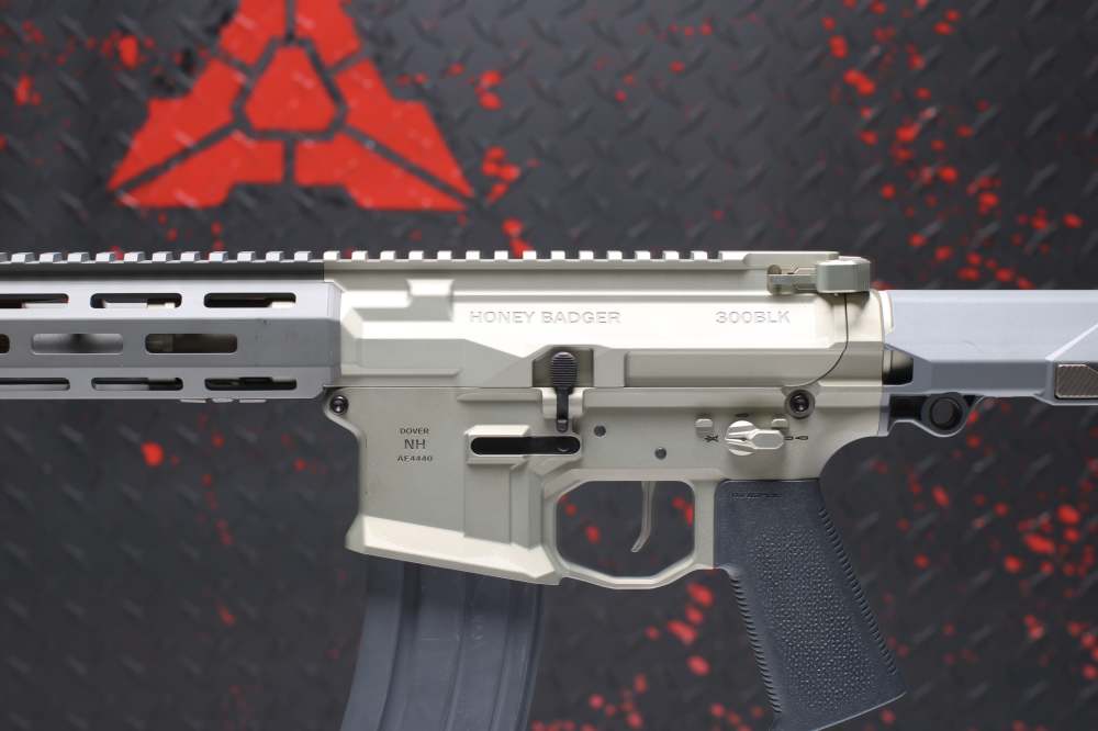 Q HONEY BADGER SD .300 BLACKOUT NEW IN BOX!-img-6