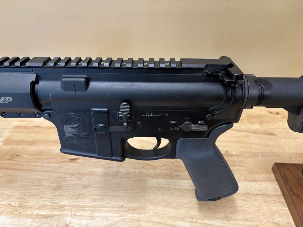 Smith & Wesson M&P Sport II w/ M-LOK 55.56 USED-img-8