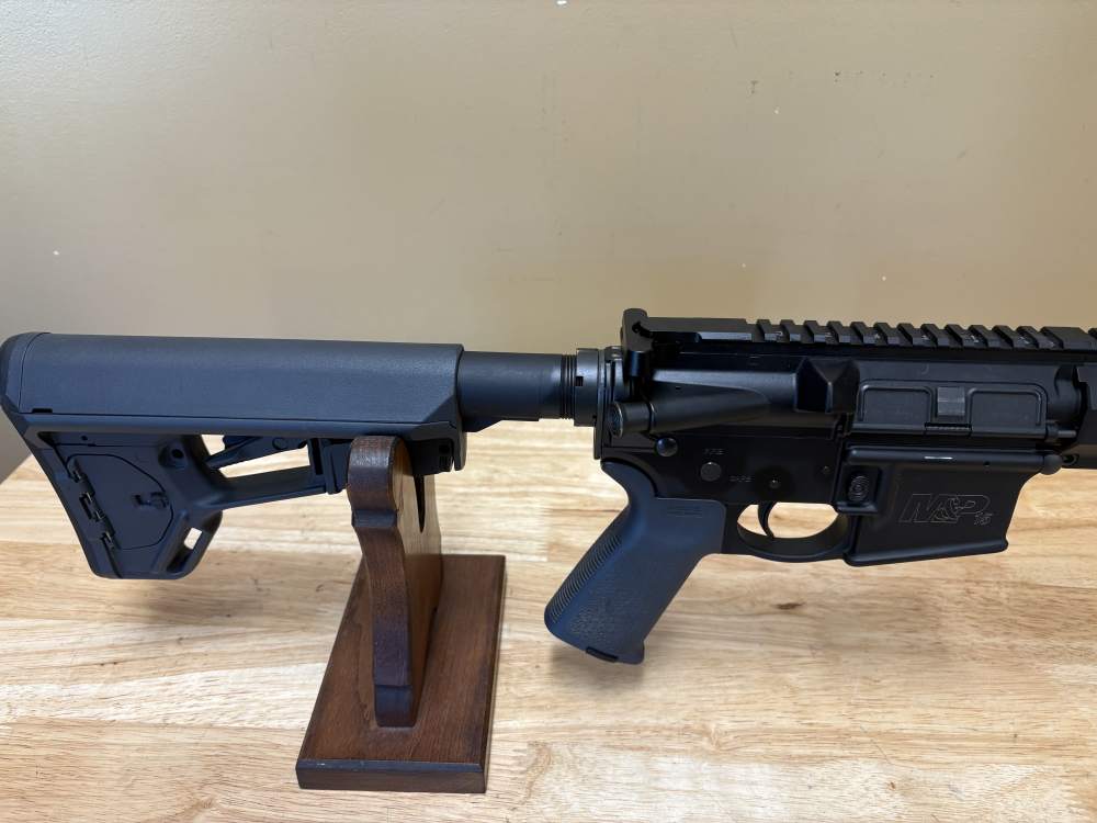 Smith & Wesson M&P Sport II w/ M-LOK 55.56 USED-img-1