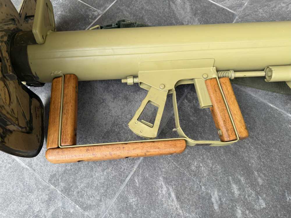 WWII German Panzerschreck Rocket Launcher w/ Shield Sling & Markings-img-7