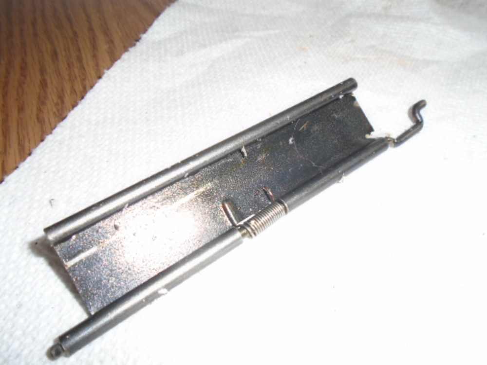 M53 yugo dust cover for ejection port. fits mg42-img-0
