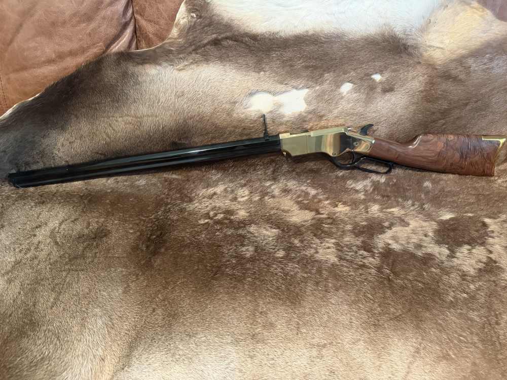 Henry Original H011C – .45 Colt – 24.5" Barrel – Polished Brass – 13-Round -img-1
