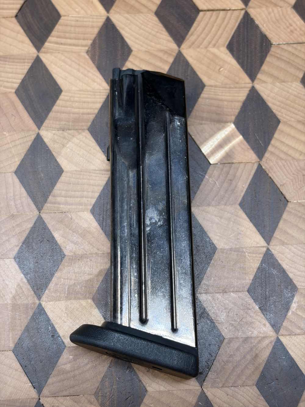 FN FNS-9 FNS9 17rd 9mm magazine factory original OEM-img-1