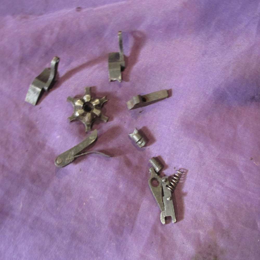 US 1917 Revolver Parts Lot-img-9