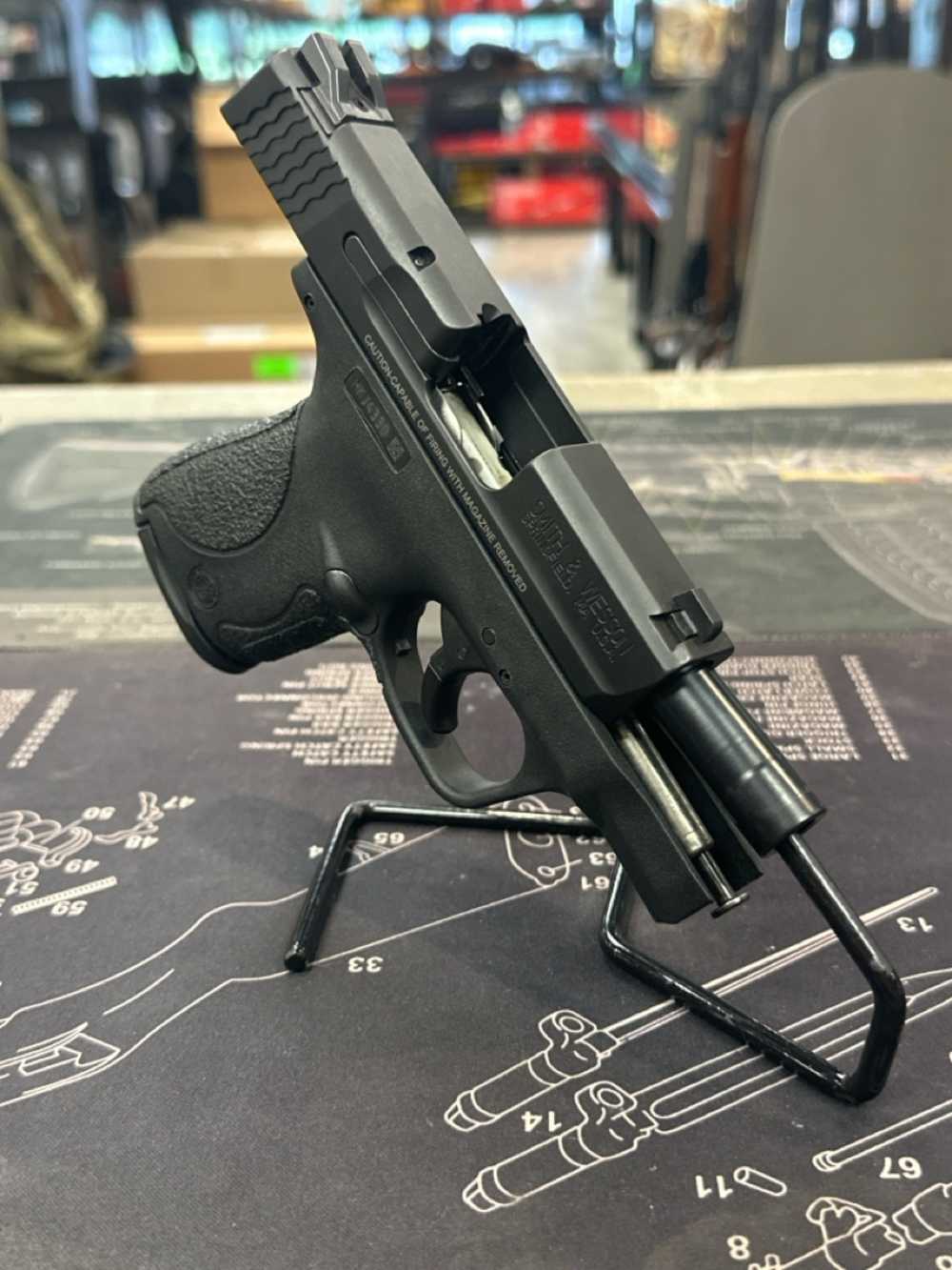 Smith & Wesson M&P 9 Shield - 9x19 - GC - W/Box -img-7