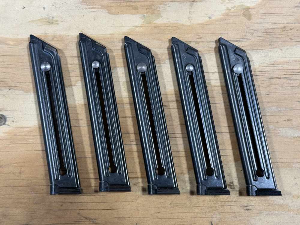 FIVE (5) Ruger Mark II 2 22 LR FACTORY 10-round Magazine Mag Steel -img-0