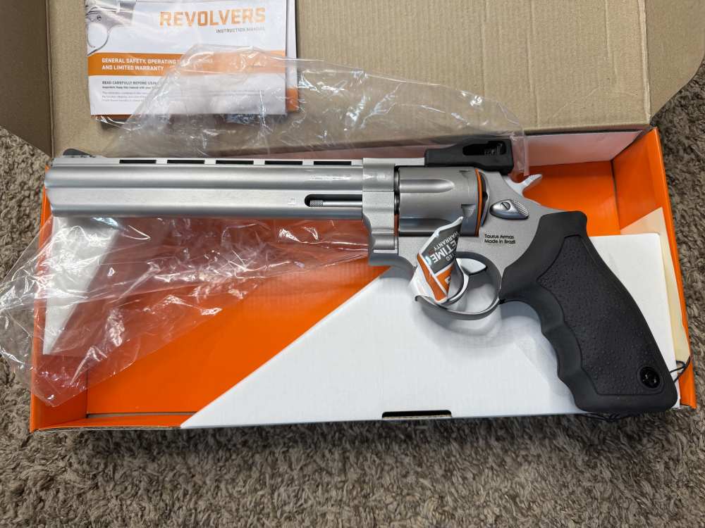 NIB Taurus m44 44 mag 8 3/8 stainless NICE! Trades!-img-4