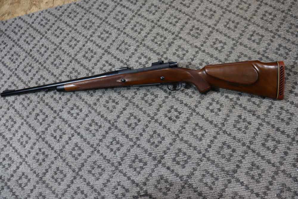 Winchester Model 70 Super Grade Bolt  Rifle Cal. 458 magnum (SN#G1374757)-img-5