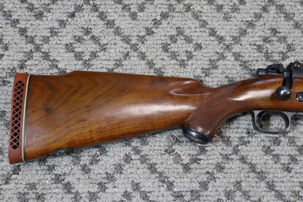 Winchester Model 70 Super Grade Bolt  Rifle Cal. 458 magnum (SN#G1374757)-img-1