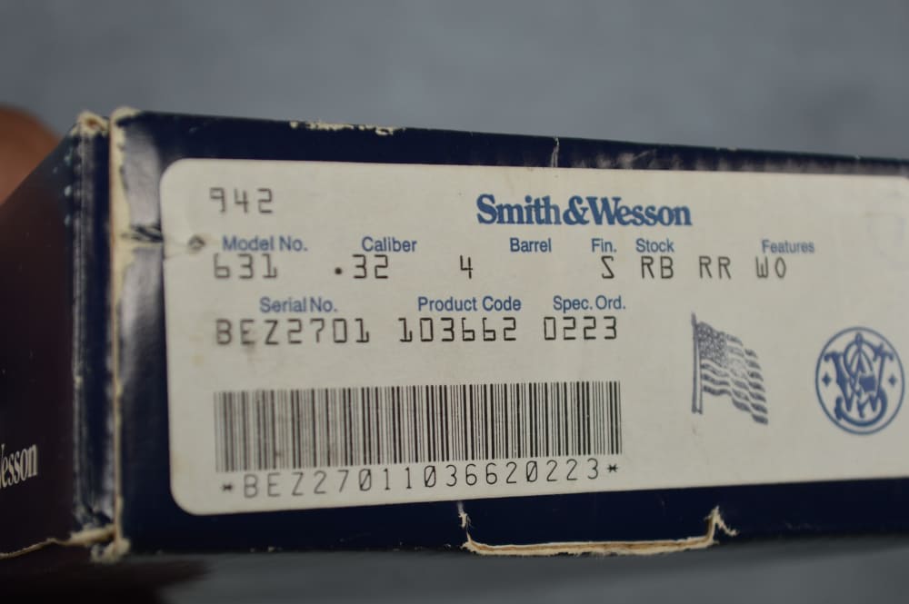Ultra Scarce Smith & Wesson 631 4" .32 H&R Mag Box and Paperwork-img-9
