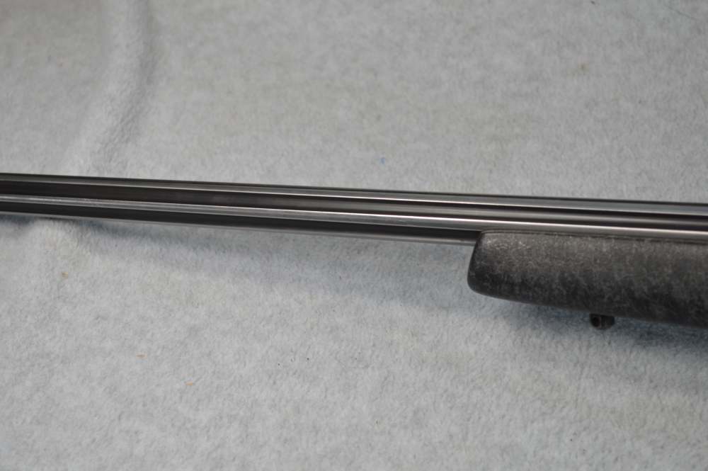 Weatherby Mark V Accumark 300 Wby Mag USA-img-17