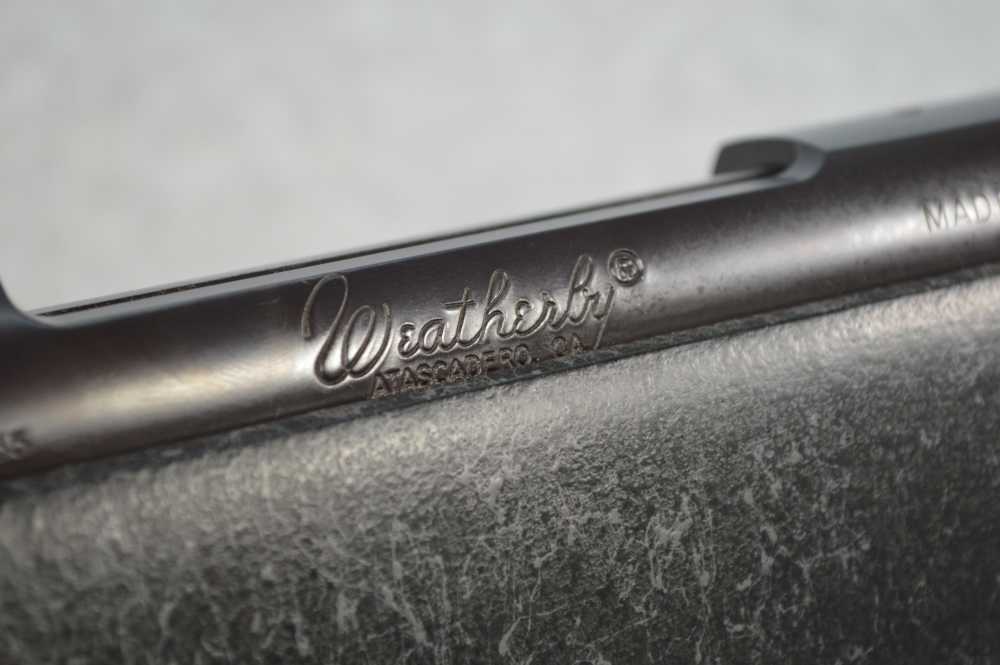Weatherby Mark V Accumark 300 Wby Mag USA-img-21