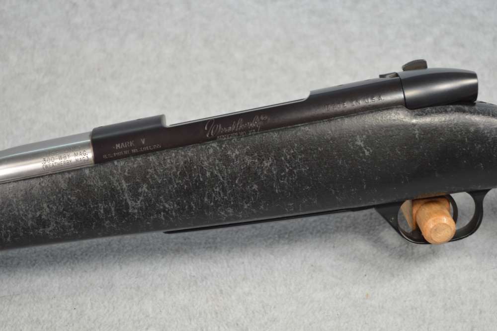 Weatherby Mark V Accumark 300 Wby Mag USA-img-15