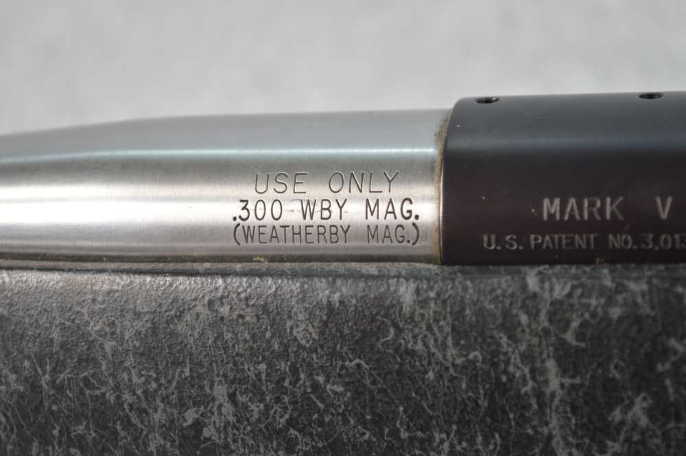 Weatherby Mark V Accumark 300 Wby Mag USA-img-19