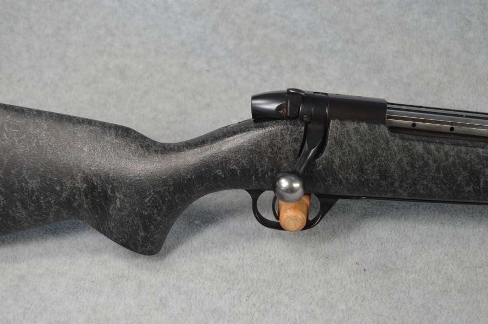 Weatherby Mark V Accumark 300 Wby Mag USA-img-2