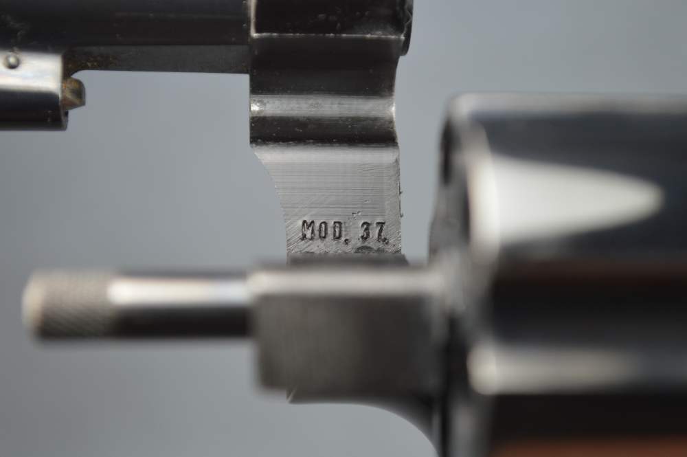 1971 Smith & Wesson Model 37 Airweight 38 Spl 1 7/8" C&R OK-img-15