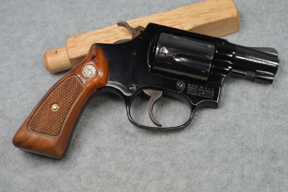 1971 Smith & Wesson Model 37 Airweight 38 Spl 1 7/8" C&R OK-img-5