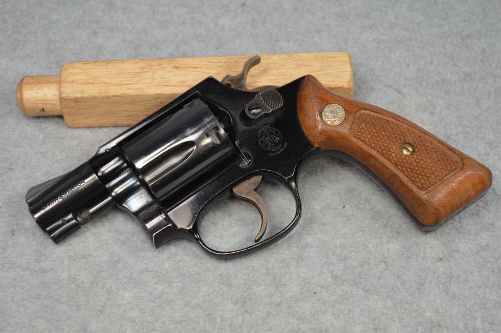 1971 Smith & Wesson Model 37 Airweight 38 Spl 1 7/8" C&R OK-img-0
