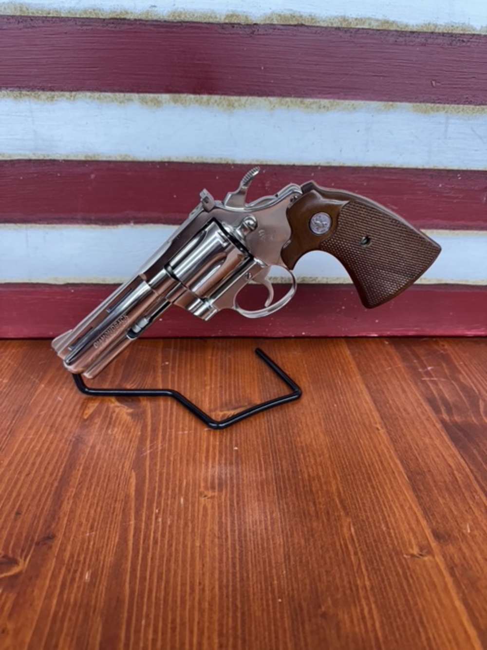 VG Cond 1975 Colt Diamondback 4" .38 Special w/ Foam Inner Box-img-0