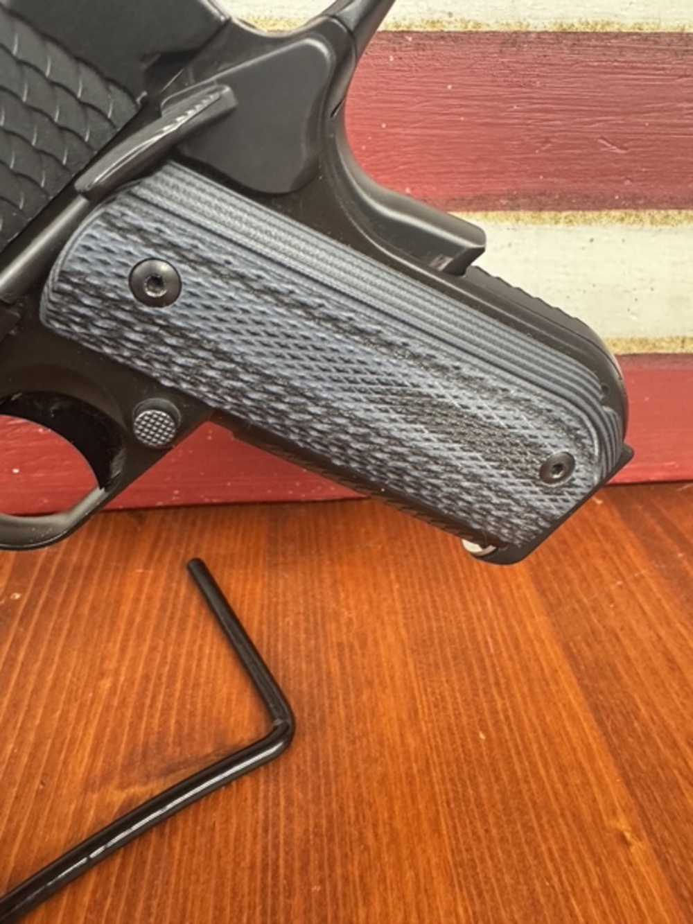 Kimber Super Carry Custom HD w/ ORG Box - VG Con RARE-img-4