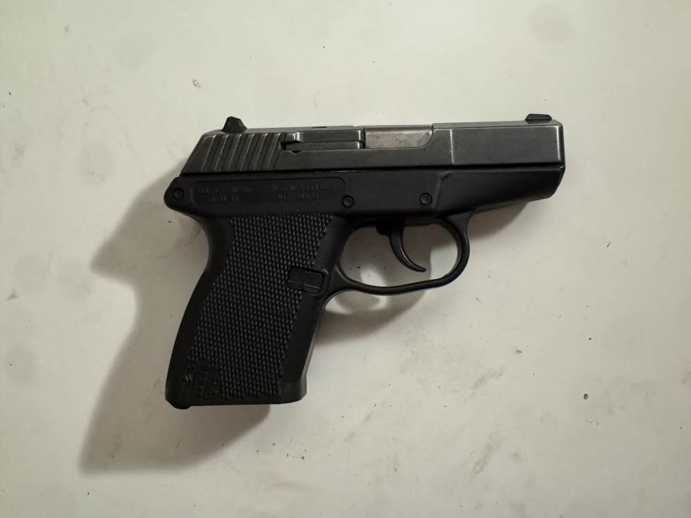 Keltec p-11 w/ 3 mags-img-1