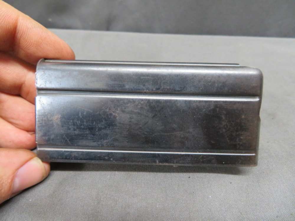 2 US MILITARY M1 CARBINE MAGAZINES W/ POUCH-INLAND & UNION HARDWARE-img-1