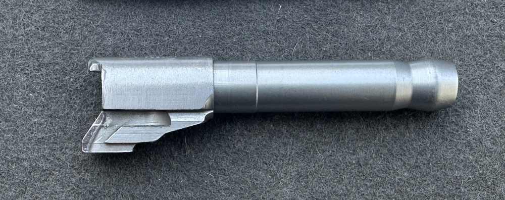S&W 908 Compact Lightweight 9mm 8-round Pistol, Metal Frame, 2002-img-35