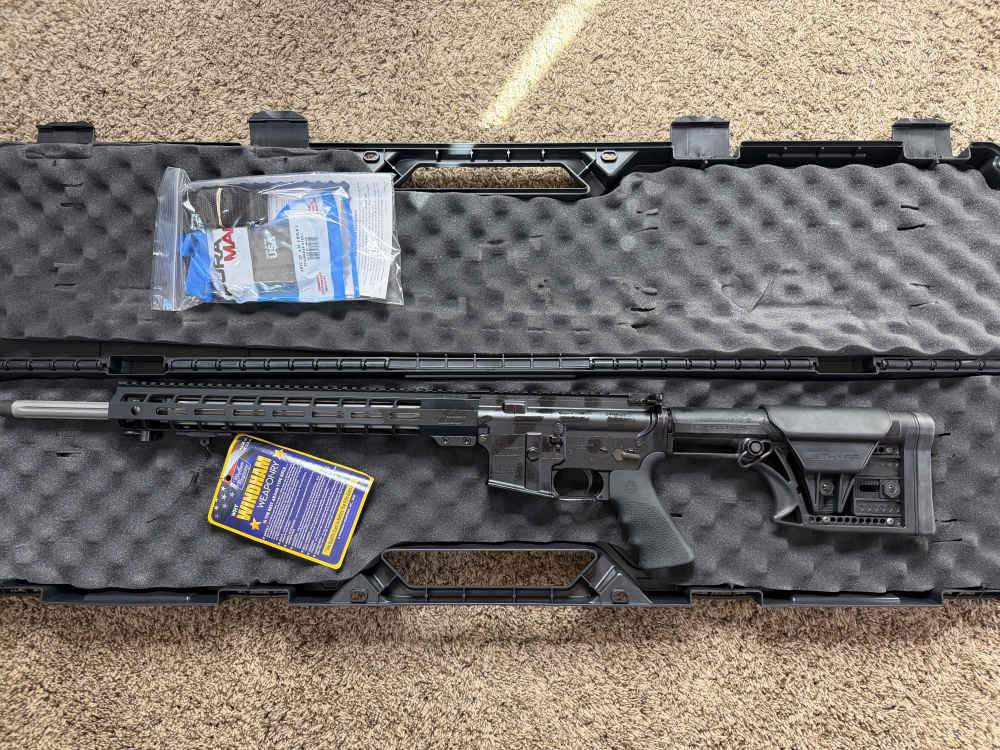 NIB Windham Weaponry WW-15 varmint .223 AR-15 NICE! TRADES!-img-0