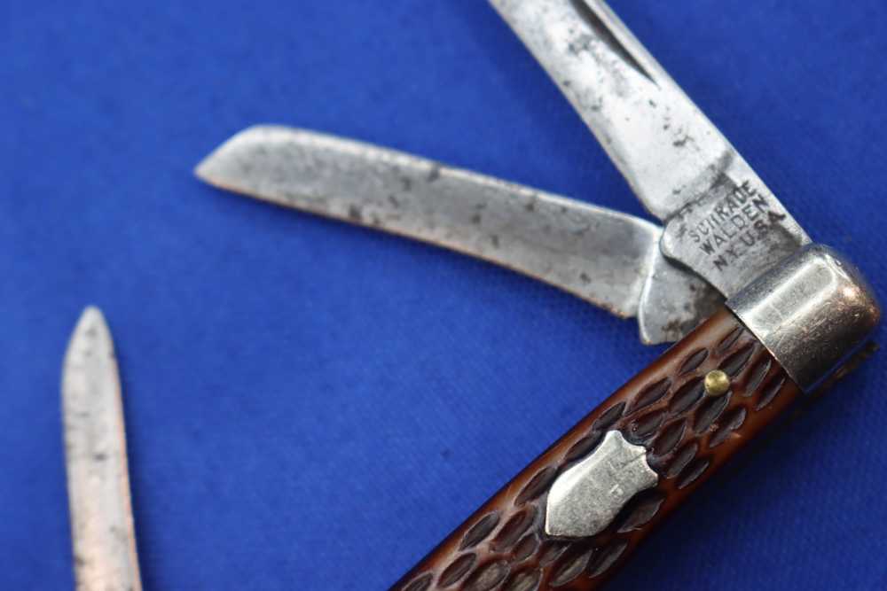Vintage Schrade Walden NY USA 834 Stockman Pocket Knife Jigged Bone 3-Blade-img-3
