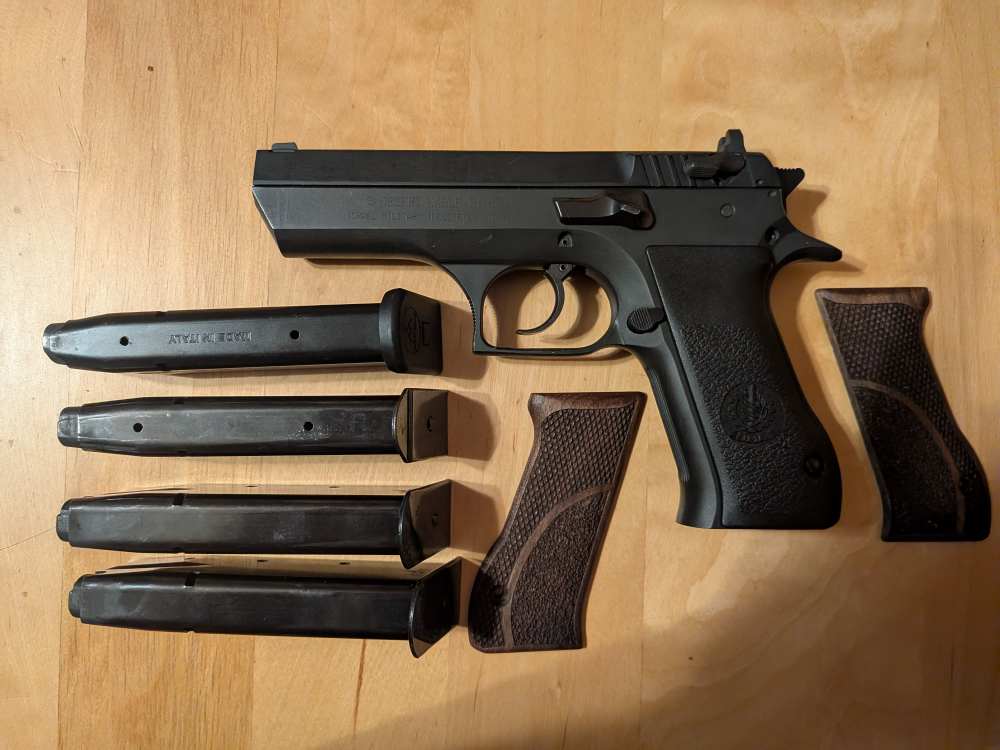 Israeli Military Industries Jericho 941F Desert Eagle Pistol Cowboy Bebop-img-0