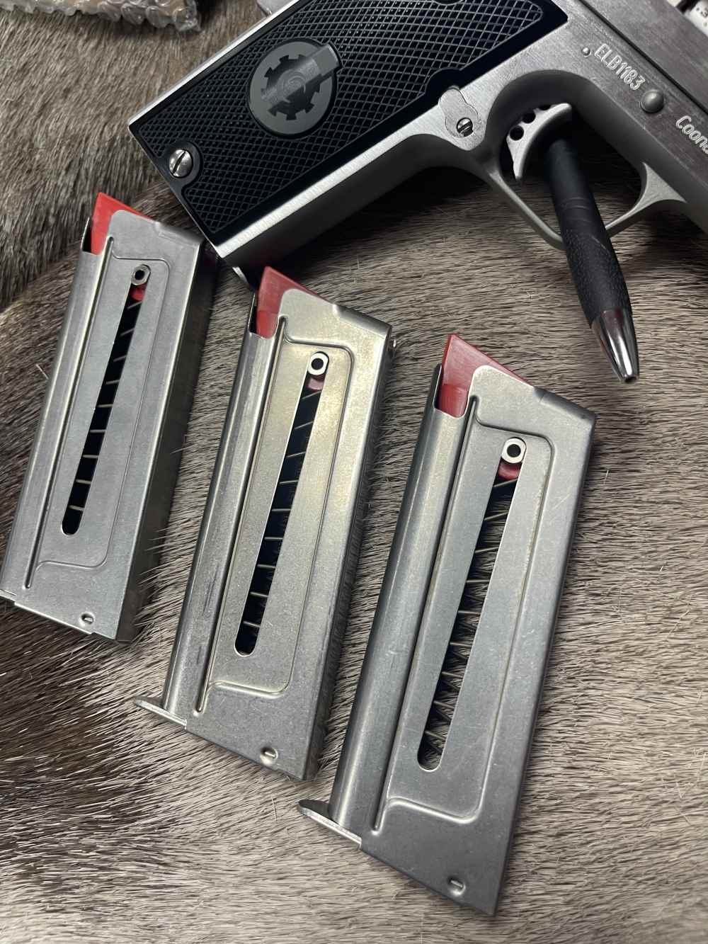 Coonan COMPACT 357 MAG semi auto pistol ULTRA RARE lnib with 4 mags + More-img-17