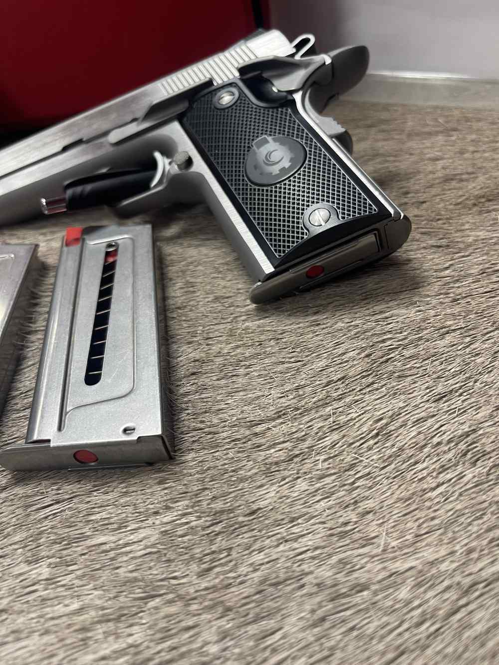 Coonan COMPACT 357 MAG semi auto pistol ULTRA RARE lnib with 4 mags + More-img-10