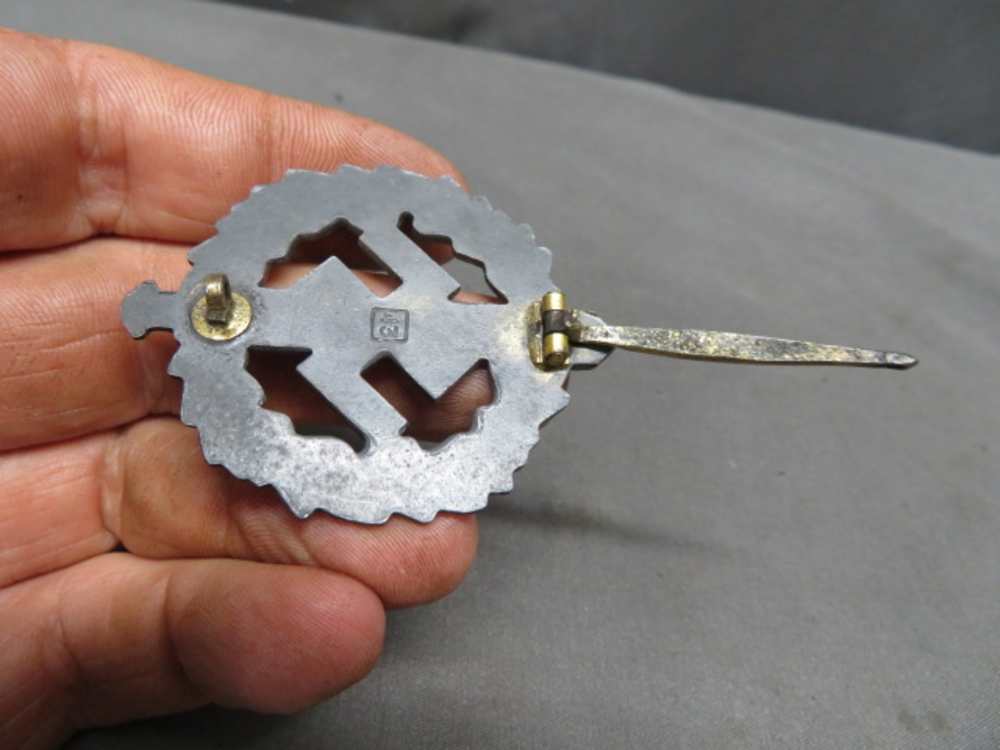 WWII GERMAN SA SPORTS BADGE-ORIGINAL-MARKED “43”-img-4