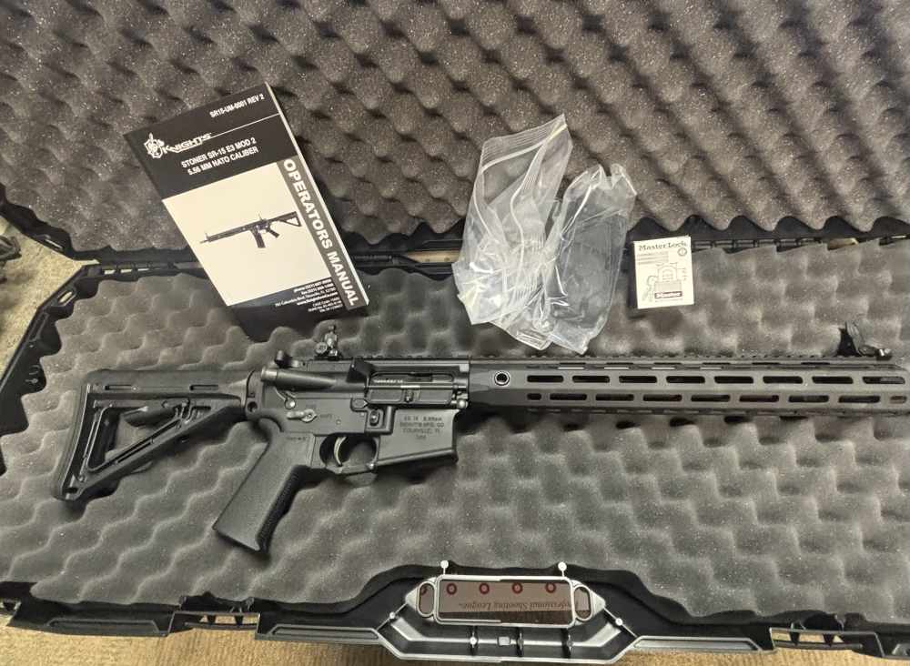 Knights Armament SR15 Stoner rifle mod 2-img-0