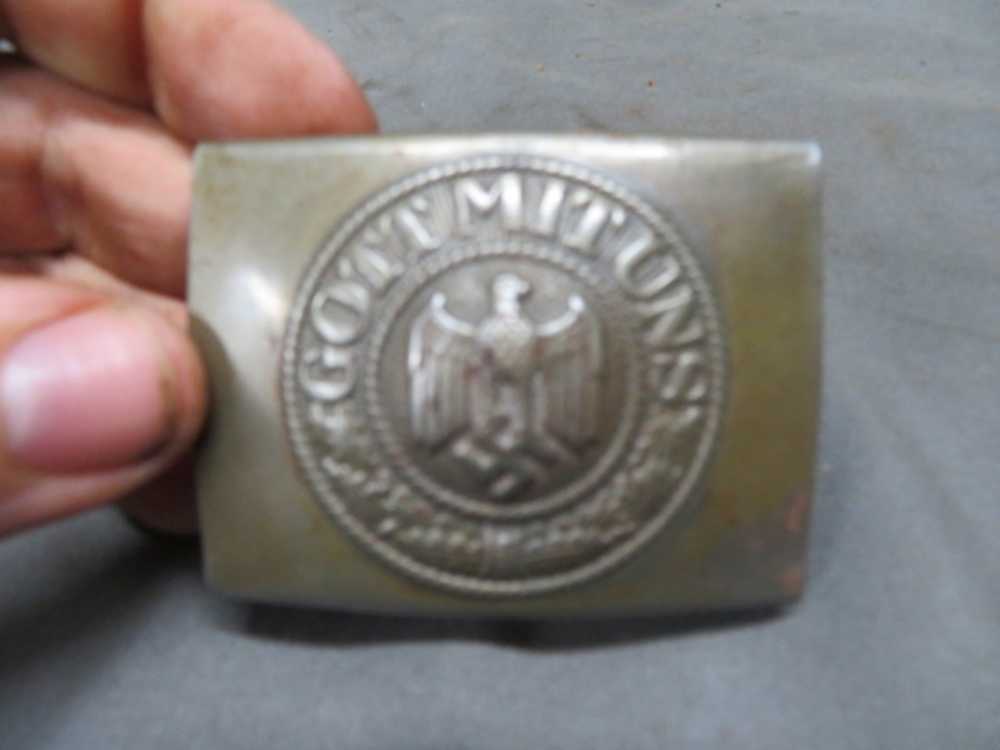 WWII GERMAN ARMY BELT BUCKLE-ORIGINAL-MARKED “N & H 1941”-img-0