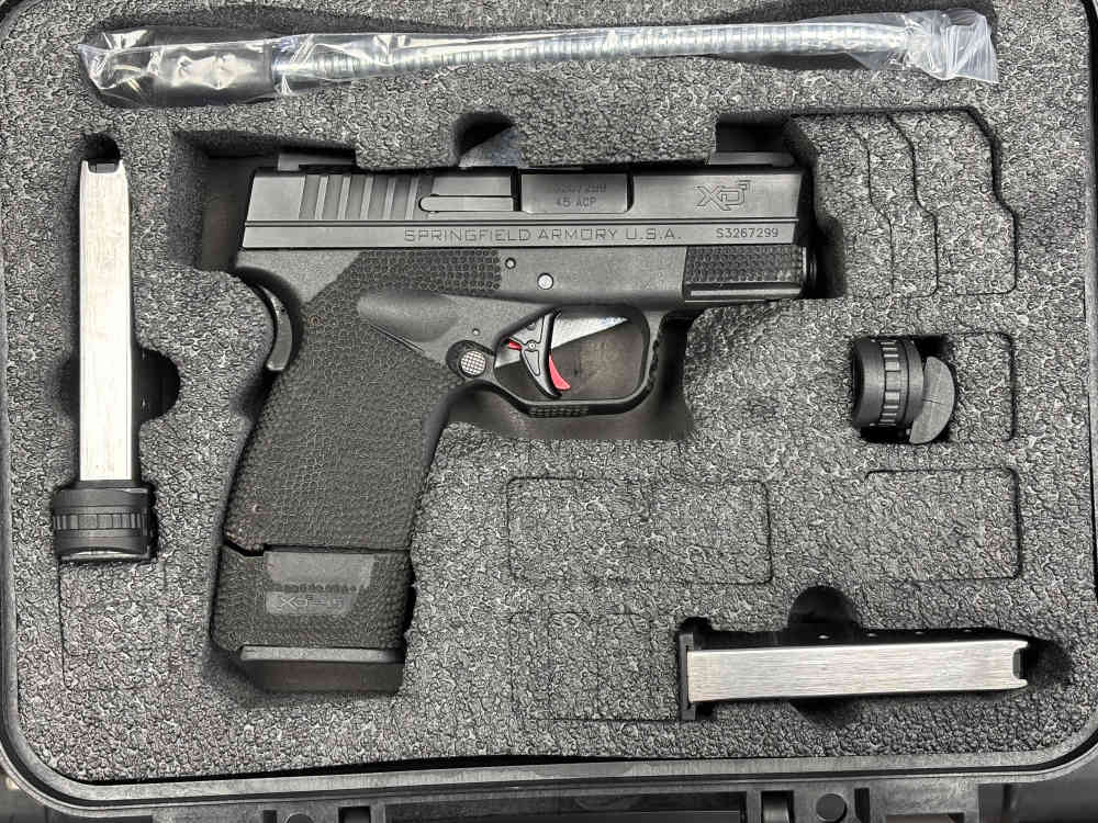 SPRINGFIELD XD-S 45 ACP WITH 3 MAGS AND EXTRAS. NO RESERVE -img-0