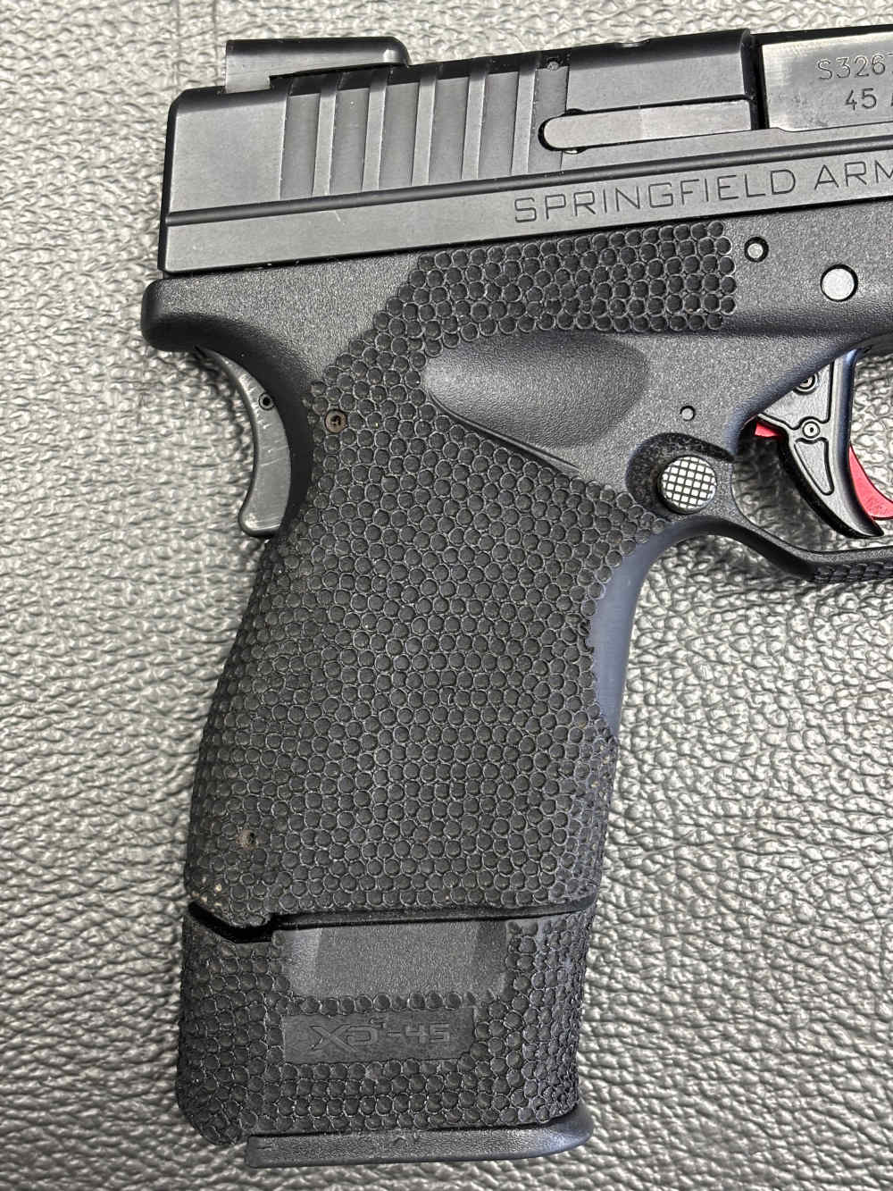 SPRINGFIELD XD-S 45 ACP WITH 3 MAGS AND EXTRAS. NO RESERVE -img-3