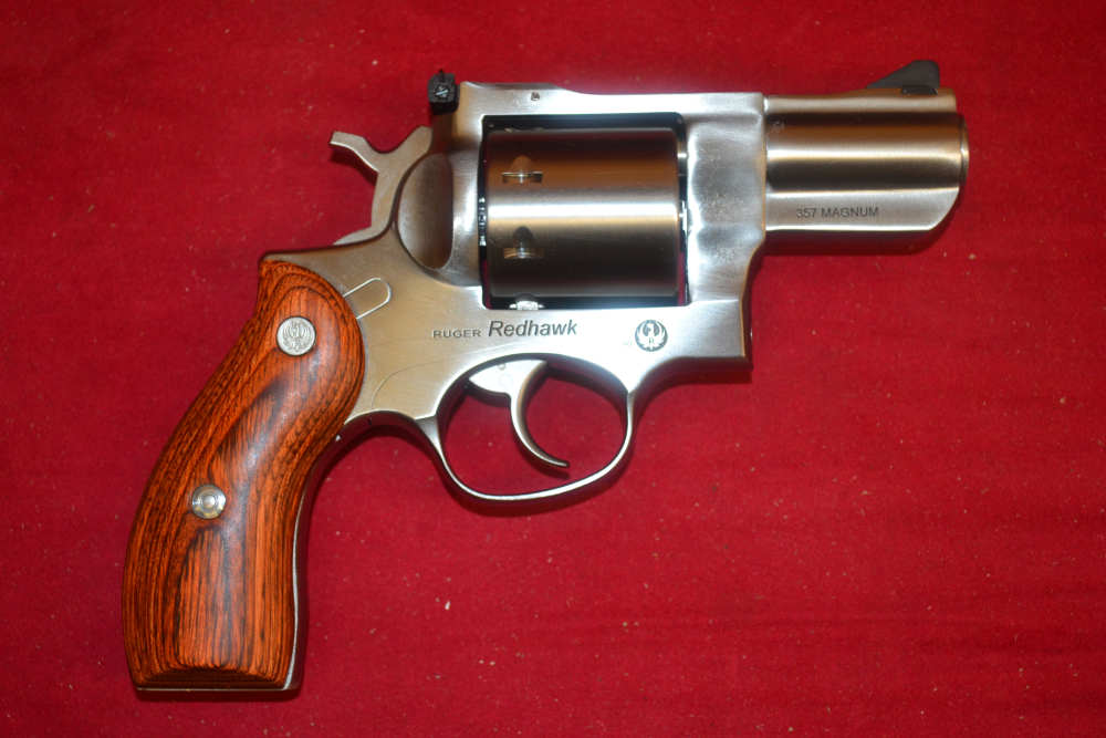 Ruger Redhawk 357Magnum 2.75"Barrel, Layaway Available.-img-1