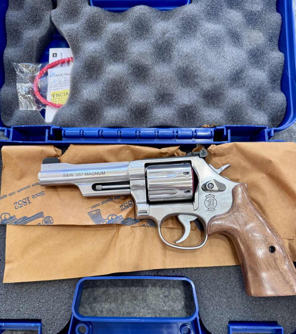 Smith & Wesson 686 Mountain gun -img-2