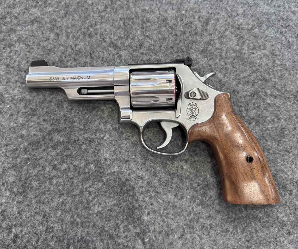 Smith & Wesson 686 Mountain gun -img-1