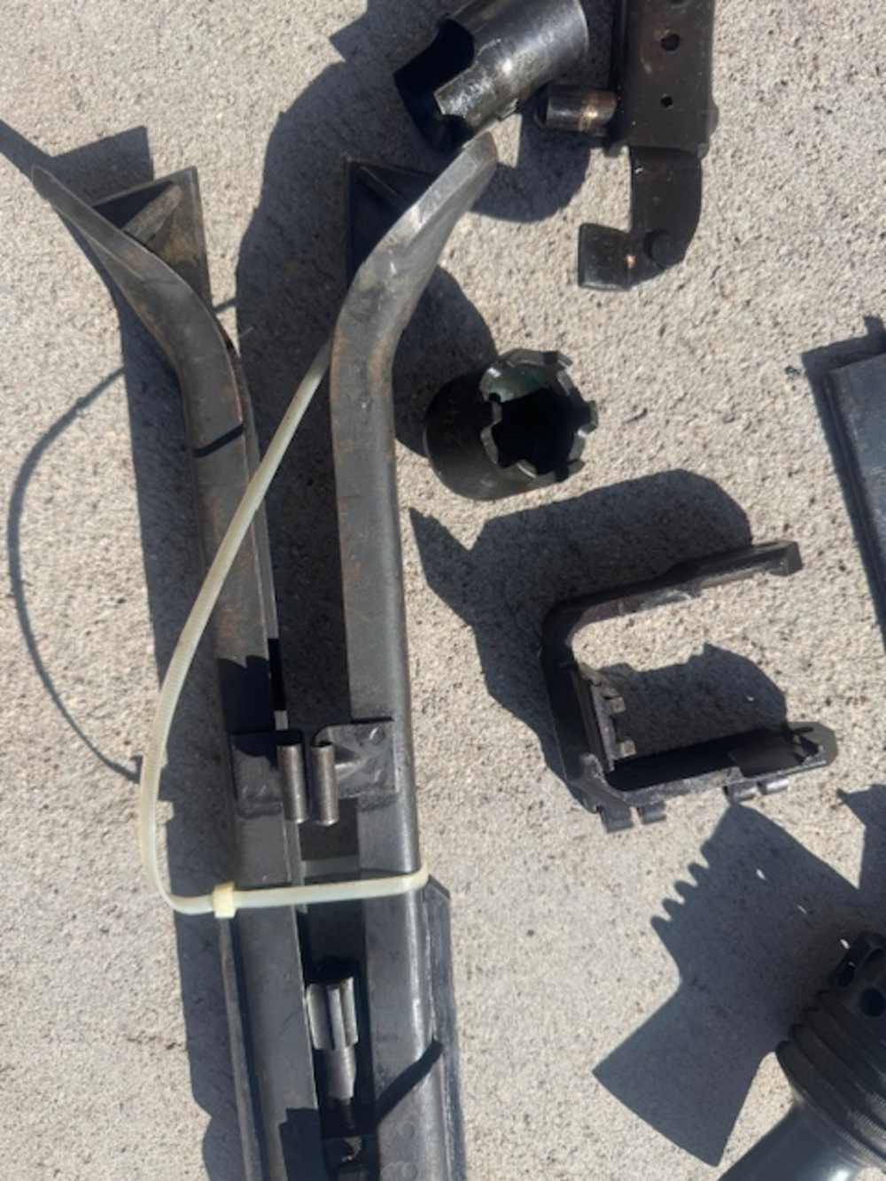 Yugo M53 (MG42) parts kit in 8mm-img-4