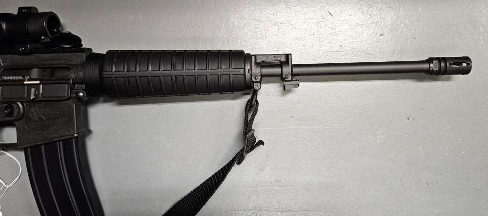 Bushmaster Carbon 15 AR 556/223 W/Red Dot Scope-img-5