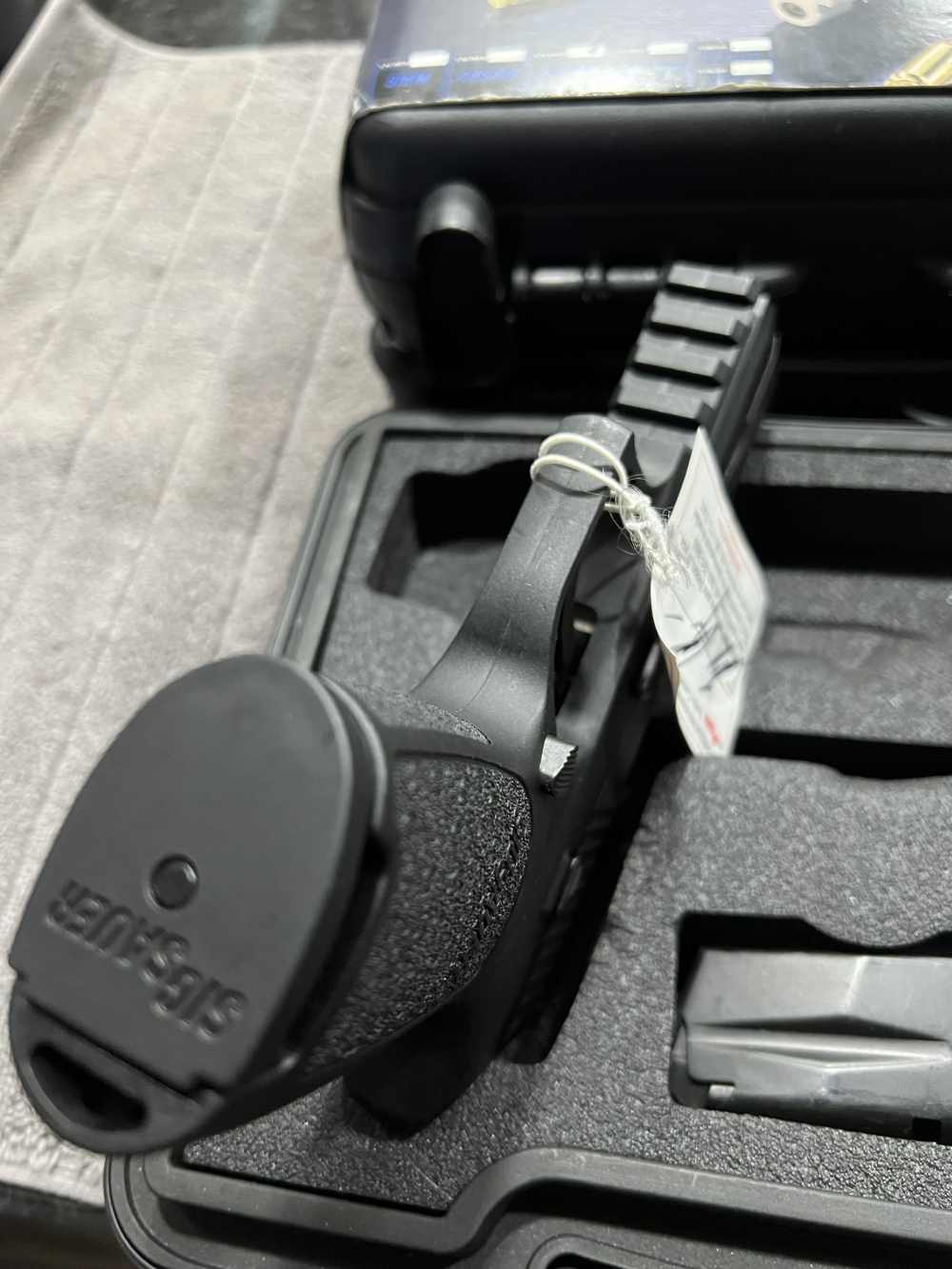 Sig 250 .40   With .45 conversion kit-img-1